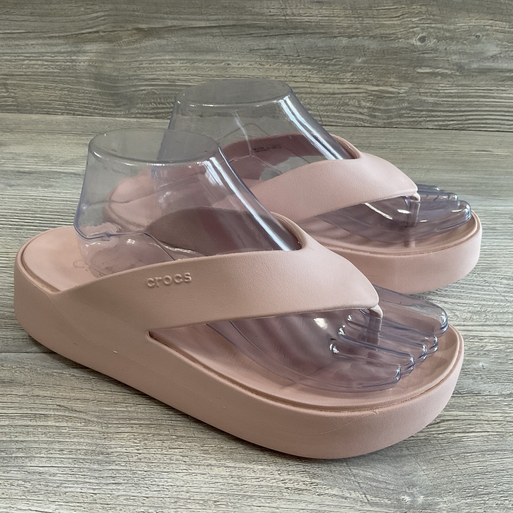 Crocs Getaway Soft Pink Platform Wedge FlipFlops Sandals Thongs Women's Size 9